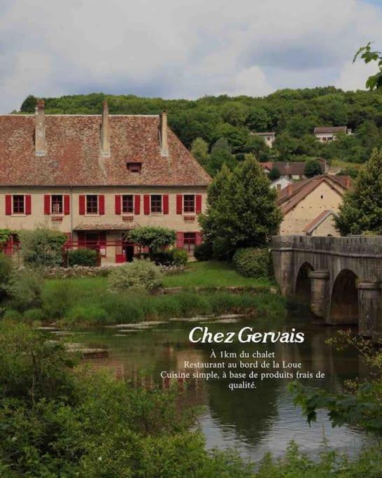 Vila Little Loue, Au Bord De La Riviere Chenecey-Buillon Exteriér fotografie