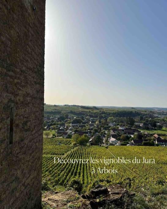 Vila Little Loue, Au Bord De La Riviere Chenecey-Buillon Exteriér fotografie