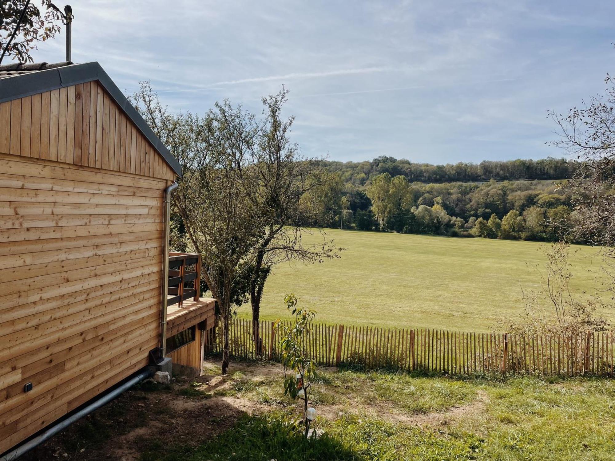 Vila Little Loue, Au Bord De La Riviere Chenecey-Buillon Exteriér fotografie